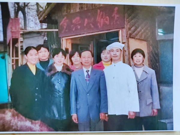 七旬老人隔空喊话北京市大兴区多部门:我的拆迁款在哪里?(图2) 七旬老人隔空喊话北京市大兴区多部门:我的拆迁款在哪里?(图2)