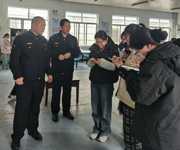 周至县市场监督管理局哑柏监管所积极开展 “3.15”消费者权益日系列宣传活动(图5) 周至县市场监督管理局哑柏监管所积极开展 “3.15”消费者权益日系列宣传活动(图5)