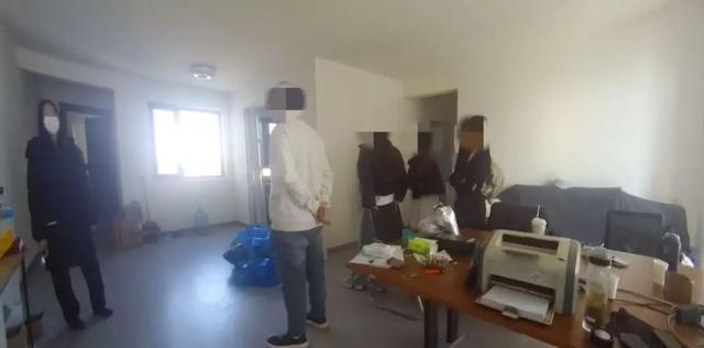 山东德州警方破获电诈“引流”大案,13人团伙狂打诈骗电话获利20万被抓! 山东德州警方破获电诈“引流”大案,13人团伙狂打诈骗电话获利20万被抓!